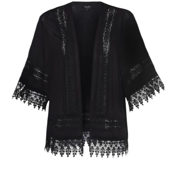 New Look Petite Black Crochet Hem Kimono - Picture 2 of 4
